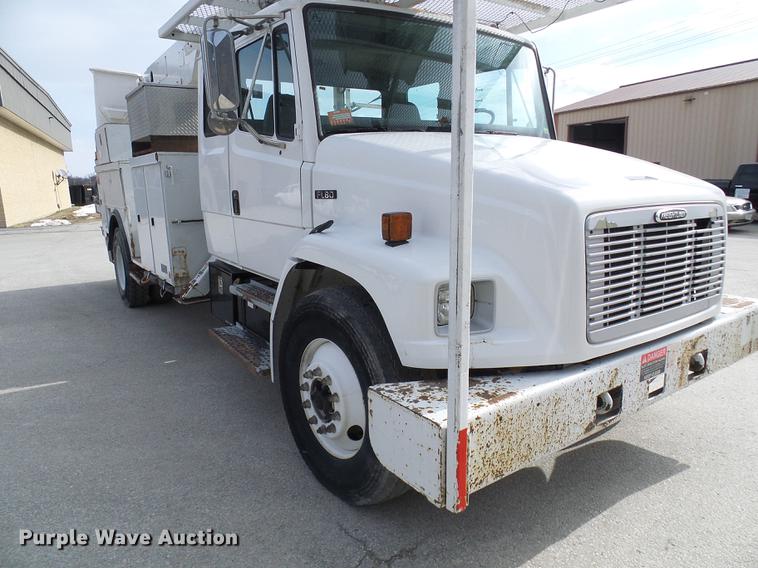 image for item DF7101 2003 Freightliner Business Class M2 bucket truck