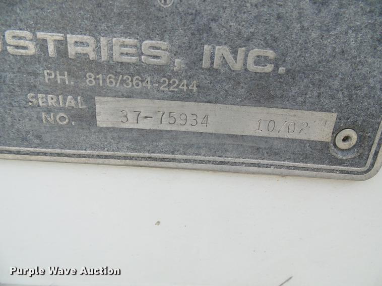 image for item DF7101 2003 Freightliner Business Class M2 bucket truck