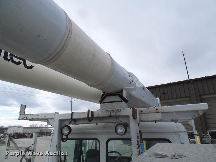 image for item DF7101 2003 Freightliner Business Class M2 bucket truck