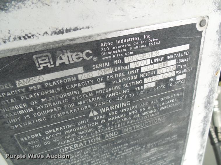 image for item DF7101 2003 Freightliner Business Class M2 bucket truck