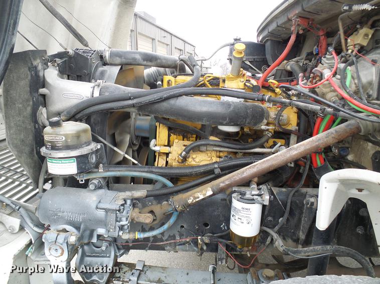 image for item DF7101 2003 Freightliner Business Class M2 bucket truck