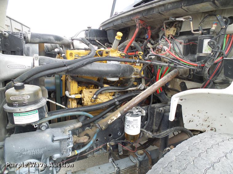 image for item DF7101 2003 Freightliner Business Class M2 bucket truck