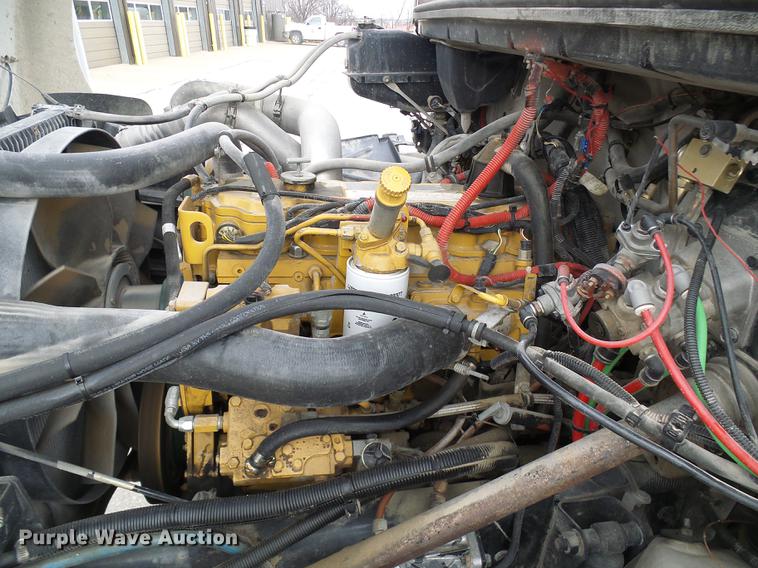 image for item DF7101 2003 Freightliner Business Class M2 bucket truck