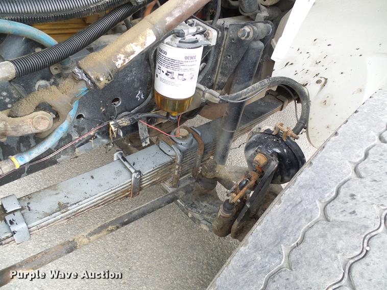 image for item DF7101 2003 Freightliner Business Class M2 bucket truck