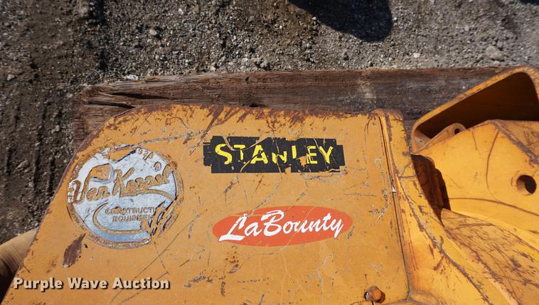 image for item DF7594 LaBounty UP40 universal processor