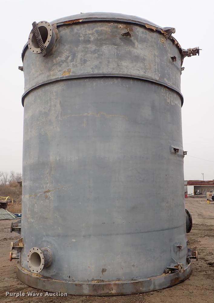 image for item DF8690 1999 Fabricated Plastics caustic circulation tank