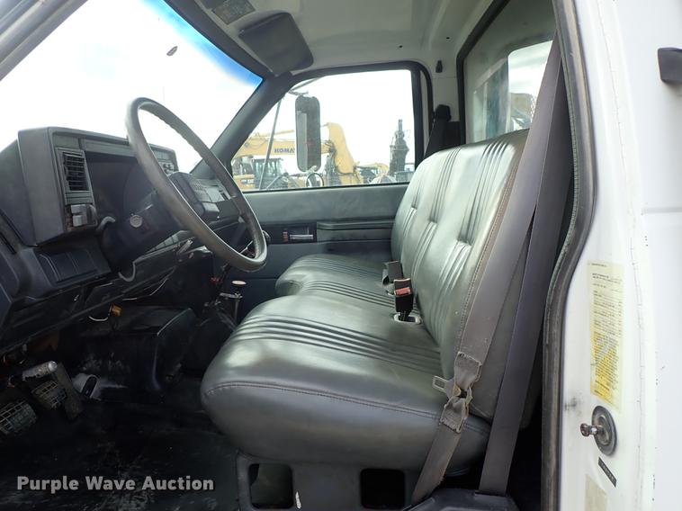 image for item DF8702 1996 GMC TopKick dump truck