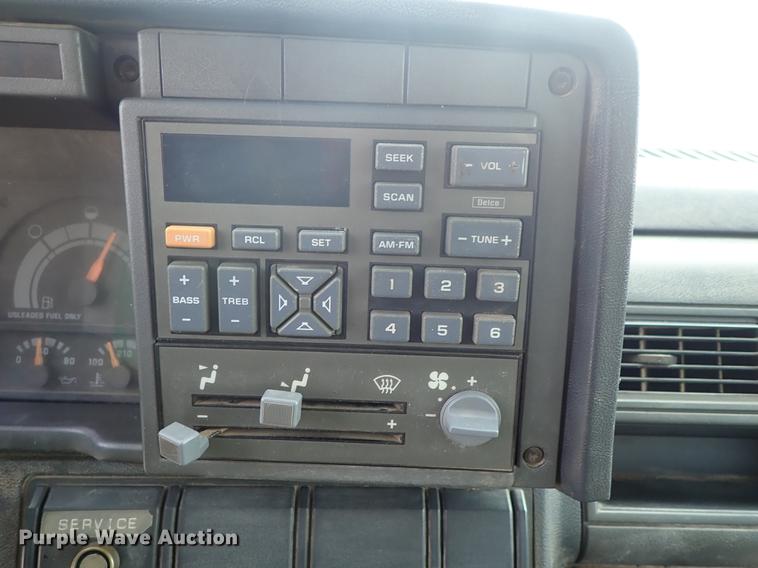 image for item DF8702 1996 GMC TopKick dump truck