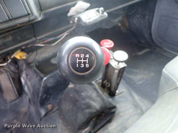 image for item DF8702 1996 GMC TopKick dump truck