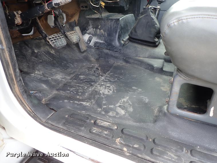 image for item DF8702 1996 GMC TopKick dump truck