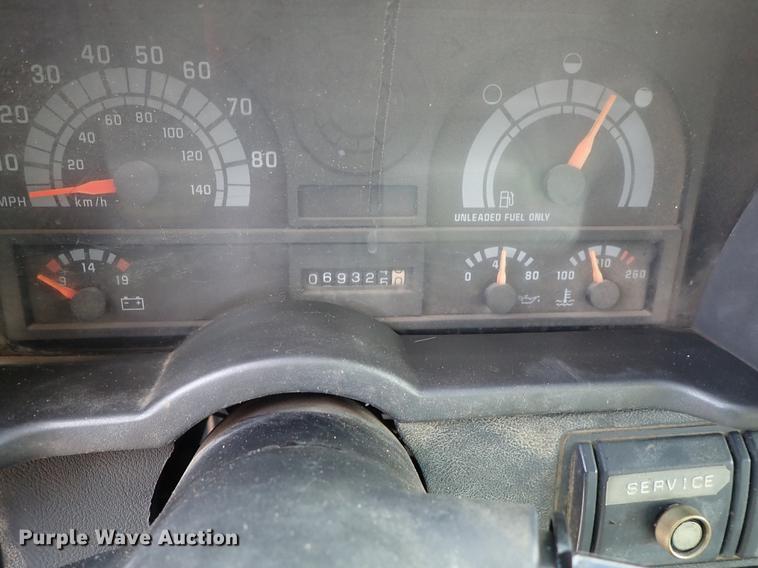 image for item DF8702 1996 GMC TopKick dump truck