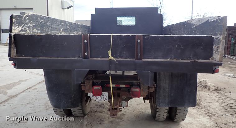image for item DF8702 1996 GMC TopKick dump truck