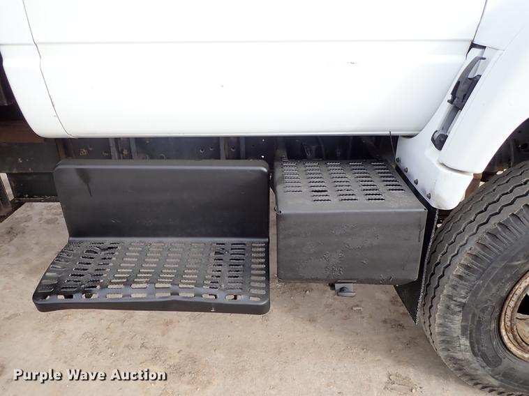image for item DF8702 1996 GMC TopKick dump truck