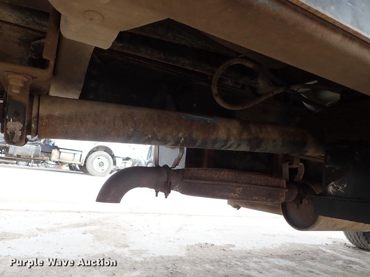 image for item DF8702 1996 GMC TopKick dump truck