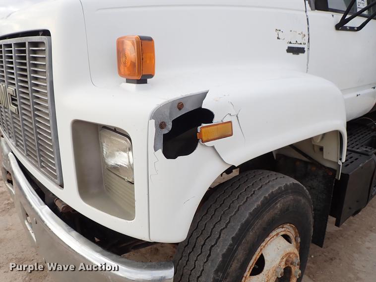 image for item DF8702 1996 GMC TopKick dump truck