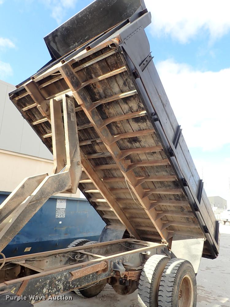 image for item DF8702 1996 GMC TopKick dump truck