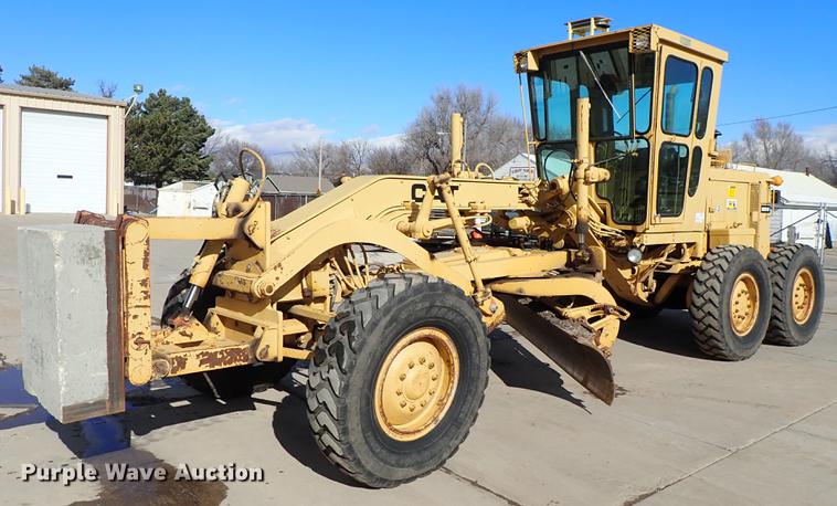 image for item DF8707 1980 Caterpillar 120G motor grader