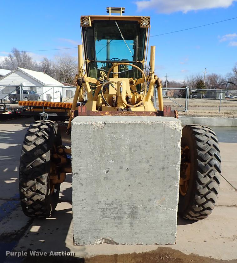 image for item DF8707 1980 Caterpillar 120G motor grader