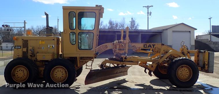 image for item DF8707 1980 Caterpillar 120G motor grader