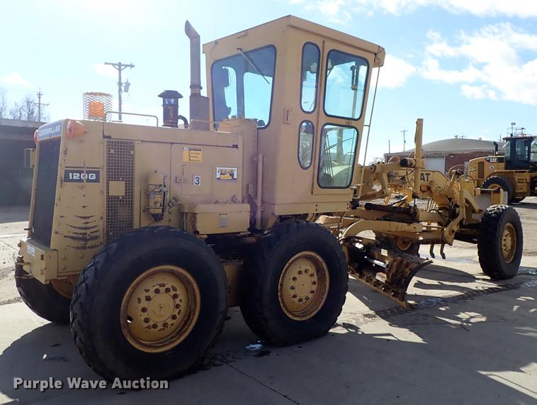 image for item DF8707 1980 Caterpillar 120G motor grader