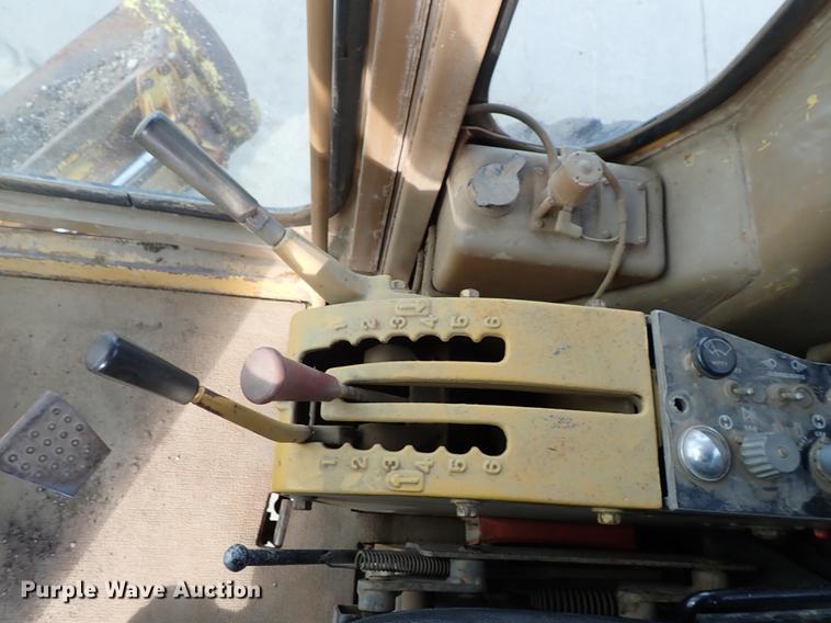 image for item DF8707 1980 Caterpillar 120G motor grader