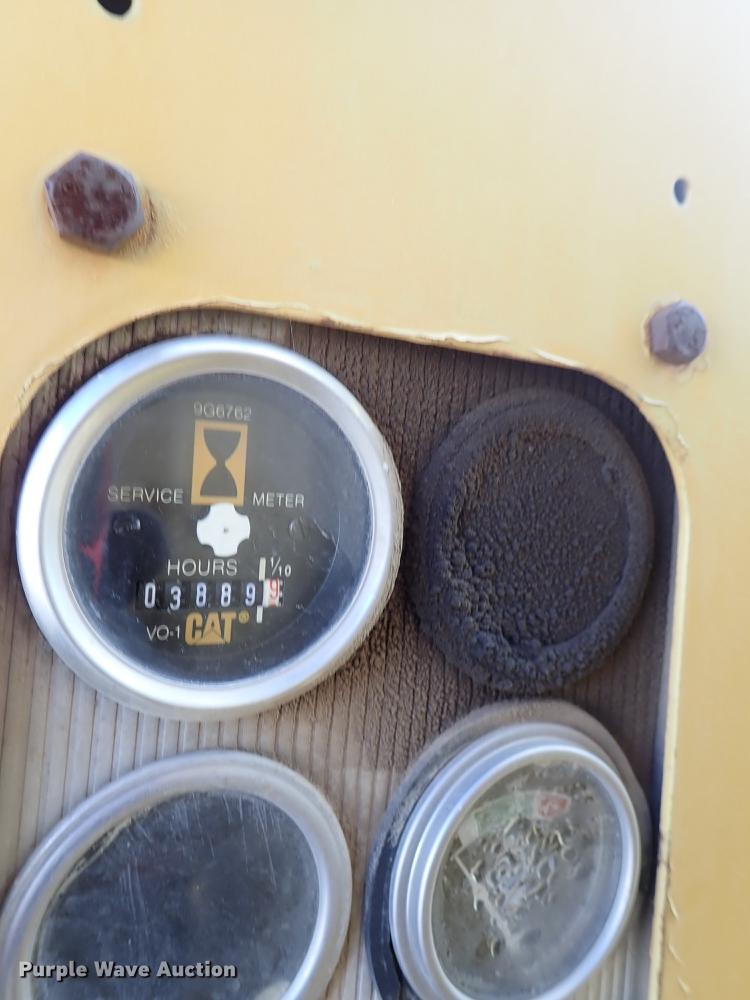 image for item DF8707 1980 Caterpillar 120G motor grader