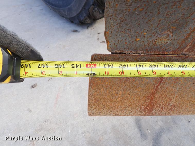 image for item DF8707 1980 Caterpillar 120G motor grader