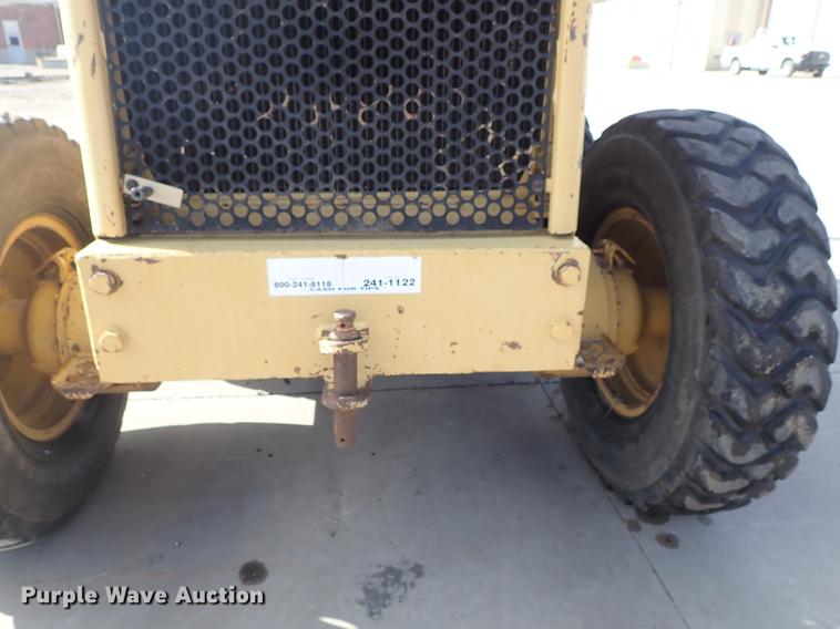 image for item DF8707 1980 Caterpillar 120G motor grader