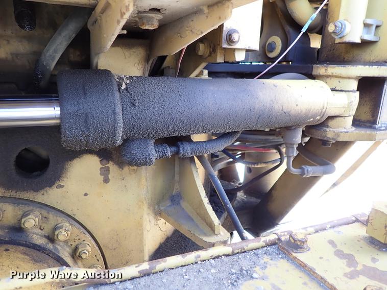 image for item DF8707 1980 Caterpillar 120G motor grader