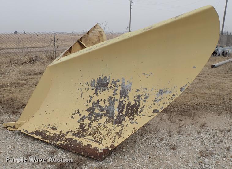 image for item DF8707 1980 Caterpillar 120G motor grader