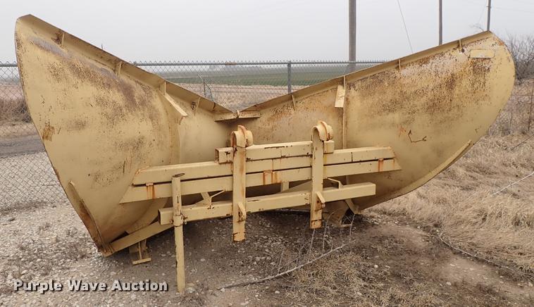 image for item DF8707 1980 Caterpillar 120G motor grader