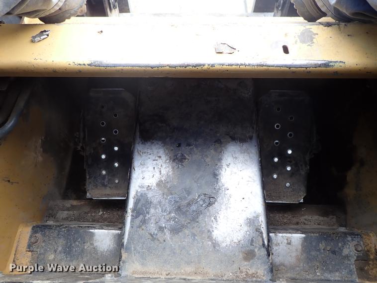 image for item DF8729 New Holland LX655 skid steer