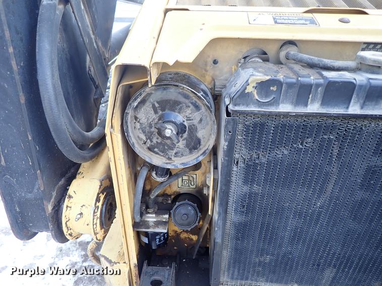 image for item DF8729 New Holland LX655 skid steer