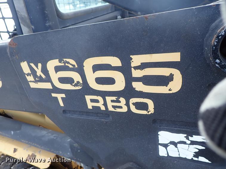 image for item DF8729 New Holland LX655 skid steer