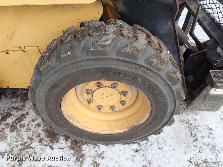 image for item DF8729 New Holland LX655 skid steer