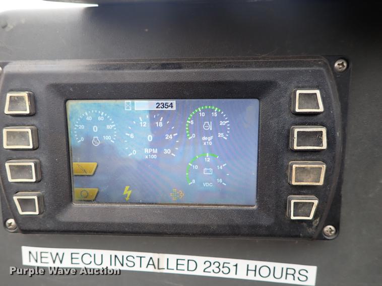 image for item DF8736 2014 Vermeer D9x13 S3 directional drill, mud mixing system, and trailer