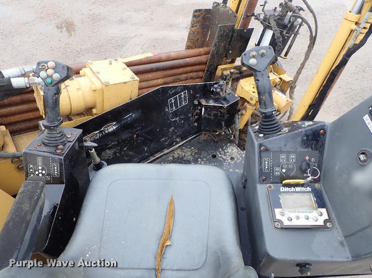 image for item DF8736 2014 Vermeer D9x13 S3 directional drill, mud mixing system, and trailer