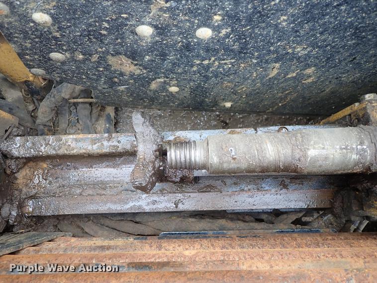 image for item DF8736 2014 Vermeer D9x13 S3 directional drill, mud mixing system, and trailer