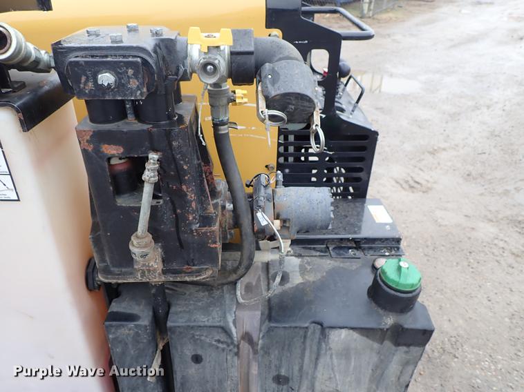 image for item DF8736 2014 Vermeer D9x13 S3 directional drill, mud mixing system, and trailer