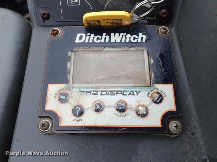 image for item DF8736 2014 Vermeer D9x13 S3 directional drill, mud mixing system, and trailer