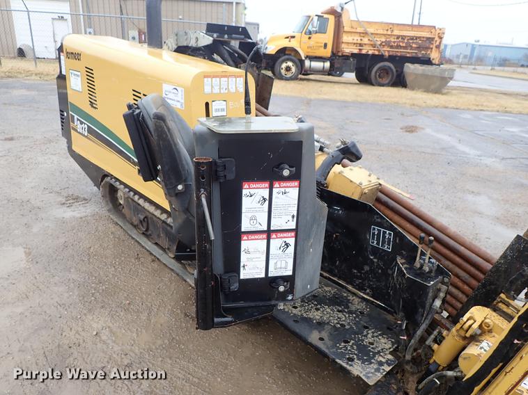 image for item DF8736 2014 Vermeer D9x13 S3 directional drill, mud mixing system, and trailer