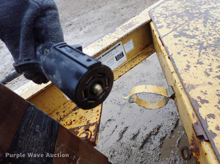 image for item DF8736 2014 Vermeer D9x13 S3 directional drill, mud mixing system, and trailer