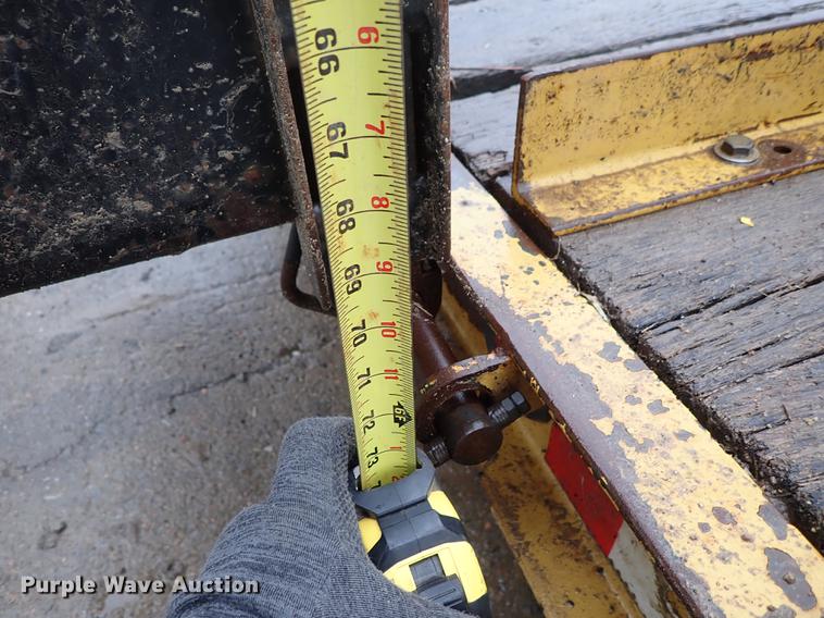 image for item DF8736 2014 Vermeer D9x13 S3 directional drill, mud mixing system, and trailer