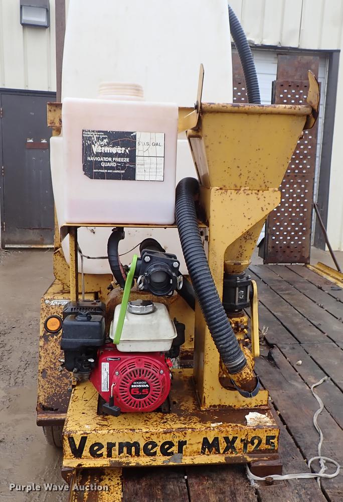 image for item DF8736 2014 Vermeer D9x13 S3 directional drill, mud mixing system, and trailer