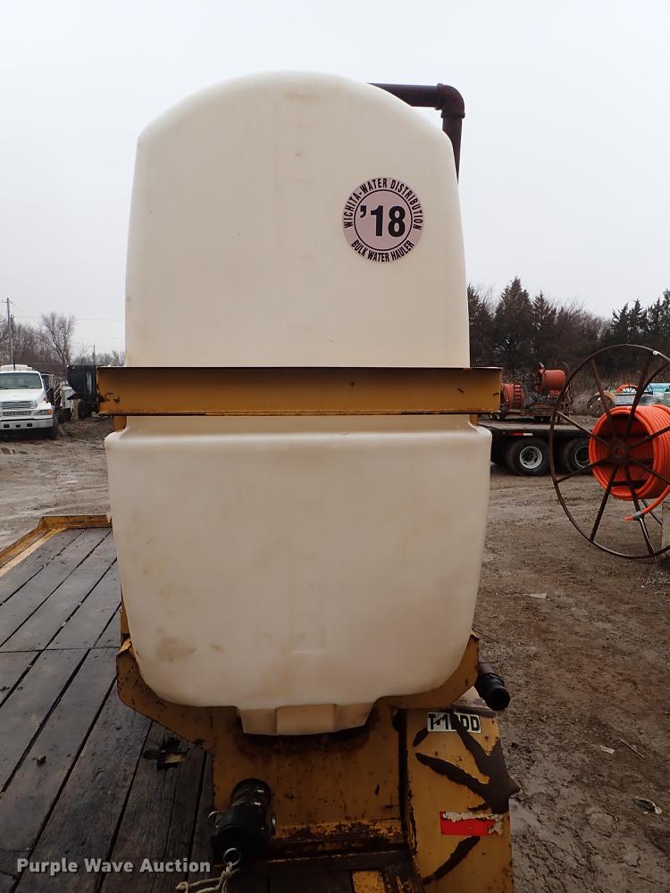 image for item DF8736 2014 Vermeer D9x13 S3 directional drill, mud mixing system, and trailer