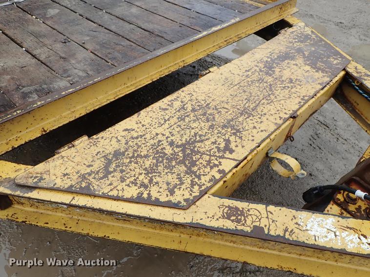 image for item DF8736 2014 Vermeer D9x13 S3 directional drill, mud mixing system, and trailer