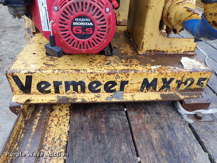 image for item DF8736 2014 Vermeer D9x13 S3 directional drill, mud mixing system, and trailer