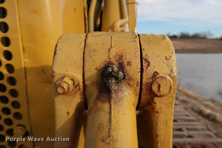 image for item DG3327 1973 Caterpillar 977L track loader