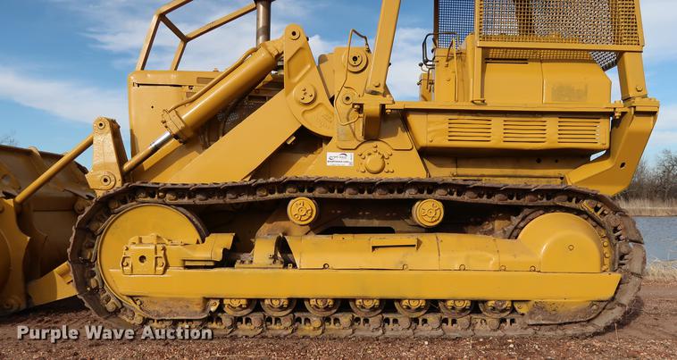 image for item DG3327 1973 Caterpillar 977L track loader