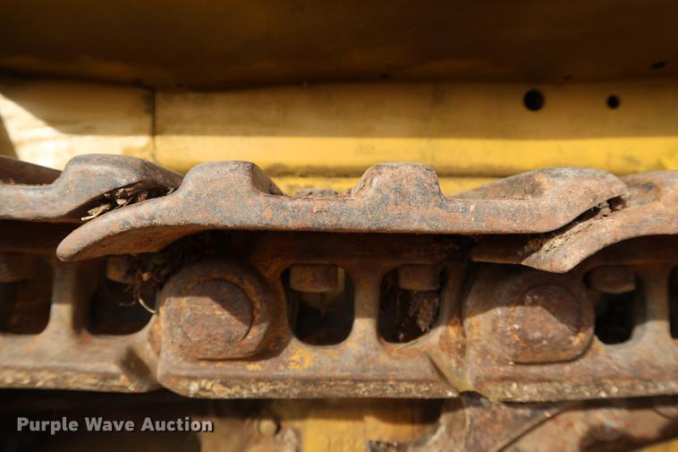 image for item DG3327 1973 Caterpillar 977L track loader